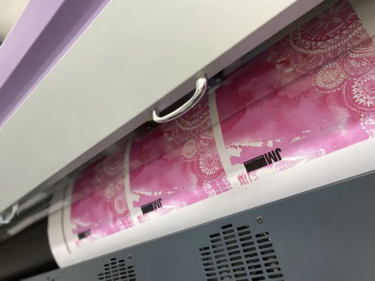 Large-format printing on JM fabric – digitally printed pattern